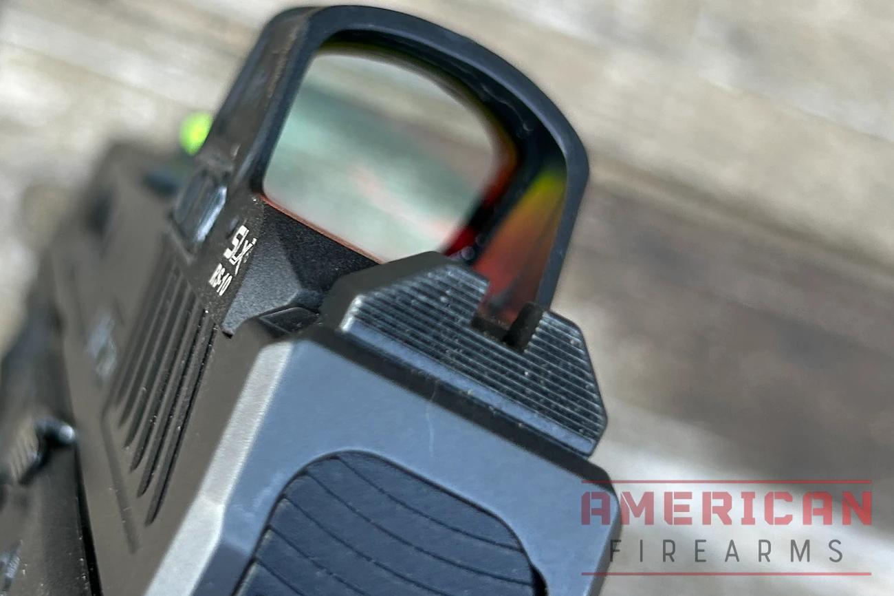 Mounting and zeroing an MRD requires the use of a series of polymer spacers, which means you'll need to read the manual, folks.