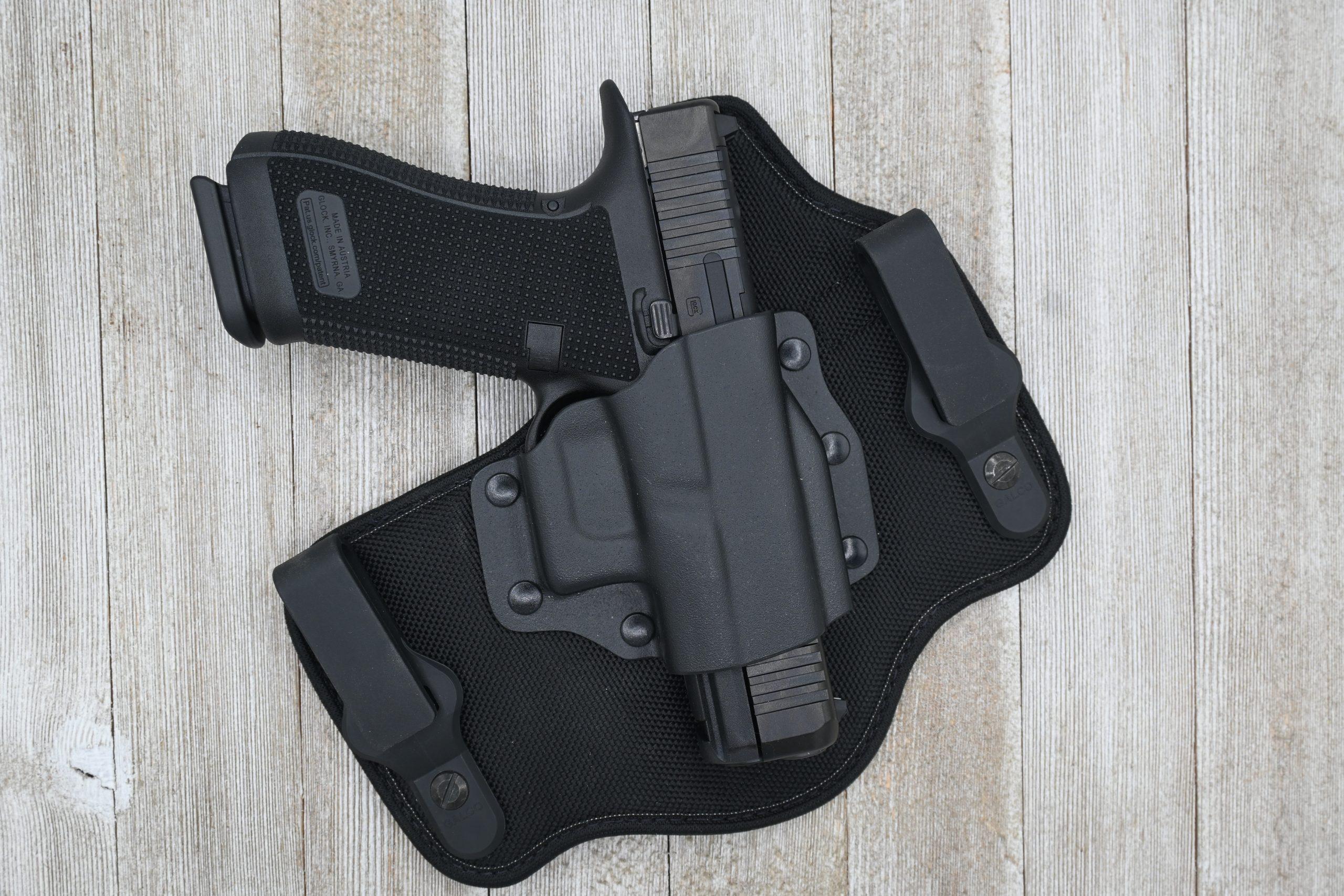 The Gen 6 G45 in a Kydex Galco paddle holster — one of several holsters we confirmed fits without modification. Note the additional height from the integrated beavertail.